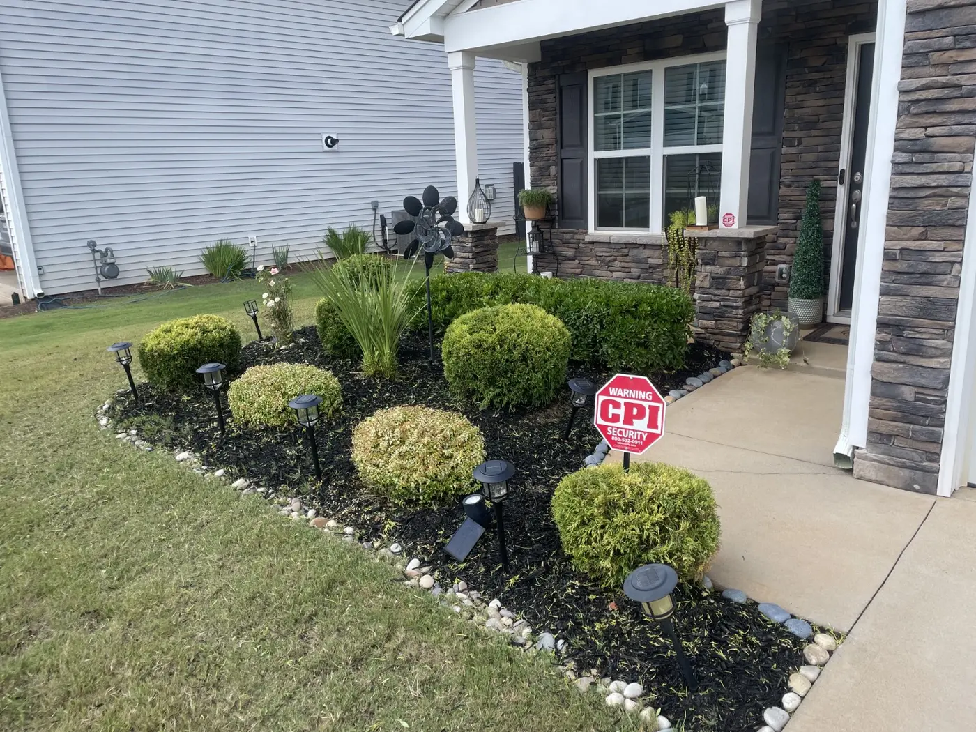 Hedge & Shrub Trimming work by Manna Lawncare
