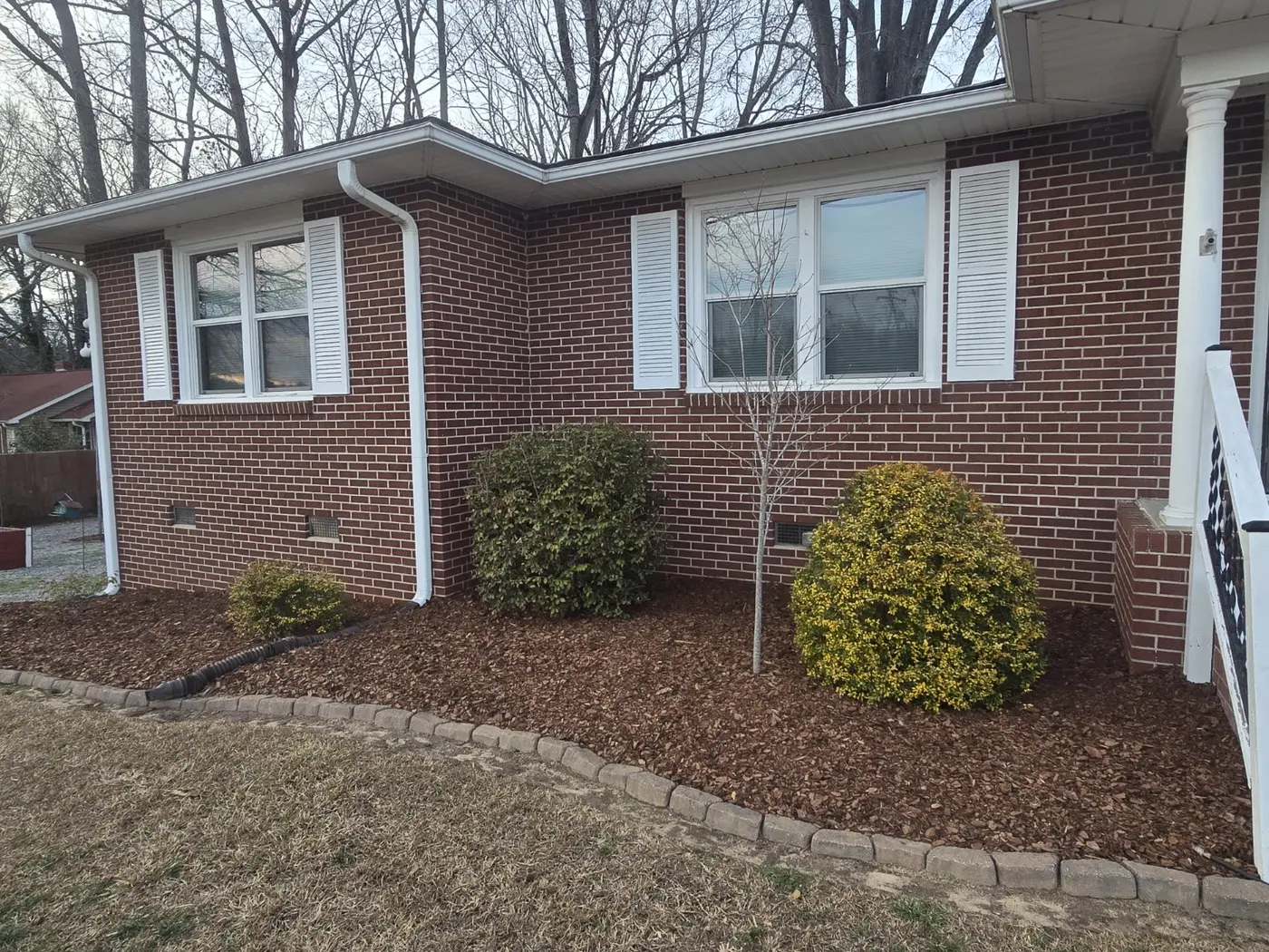 Mulch & Pine Needle Installation work by Manna Lawncare